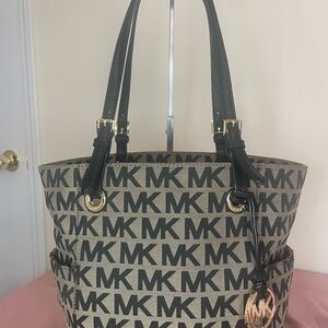Authentic Michael Kors Purse  #063NC Jet Set Signature MK Tote Bag